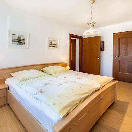 Im Haus Stoeckl Апартаменты *